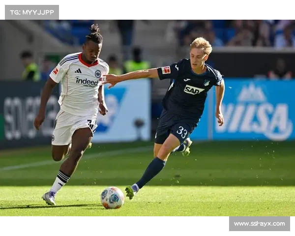 法兰克福教练:连败未影响更衣室氛围 球员已为德甲挑战做好准备 法兰克福教练:连败未影响更衣室氛围 球员已为德甲挑战做好准备