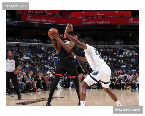 NBA杯小组赛11月进行,月底决出晋级队伍 NBA杯小组赛11月进行,月底决出晋级队伍