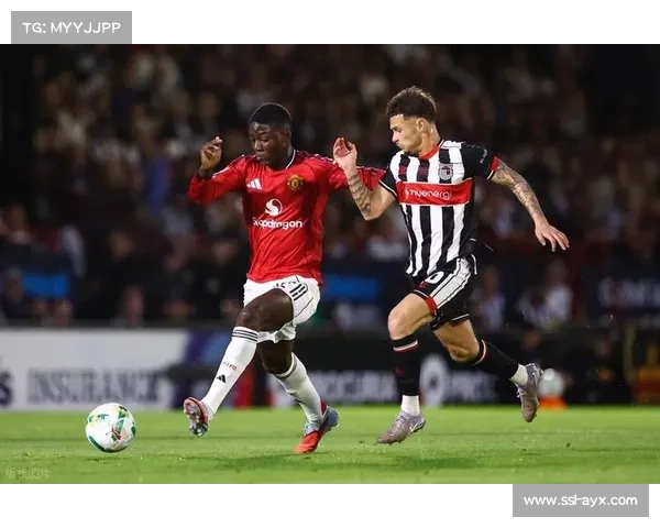 伯恩利三名核心离队，后防线重组难度大